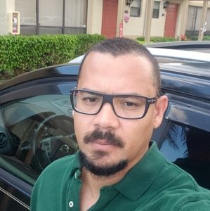 Meet your Posher, Jose claudio